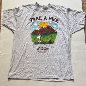 Peanuts Gray 'Take a Hike' Graphic Tee
